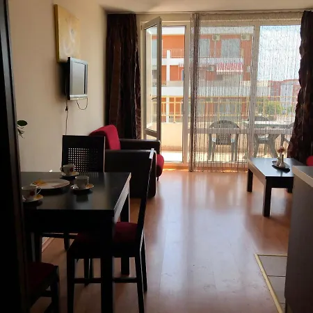 Apartament Studio в апарт-отеле гранд форт клуб Elenite